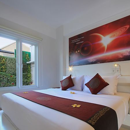 Mars City Hotel Denpasar Exterior foto