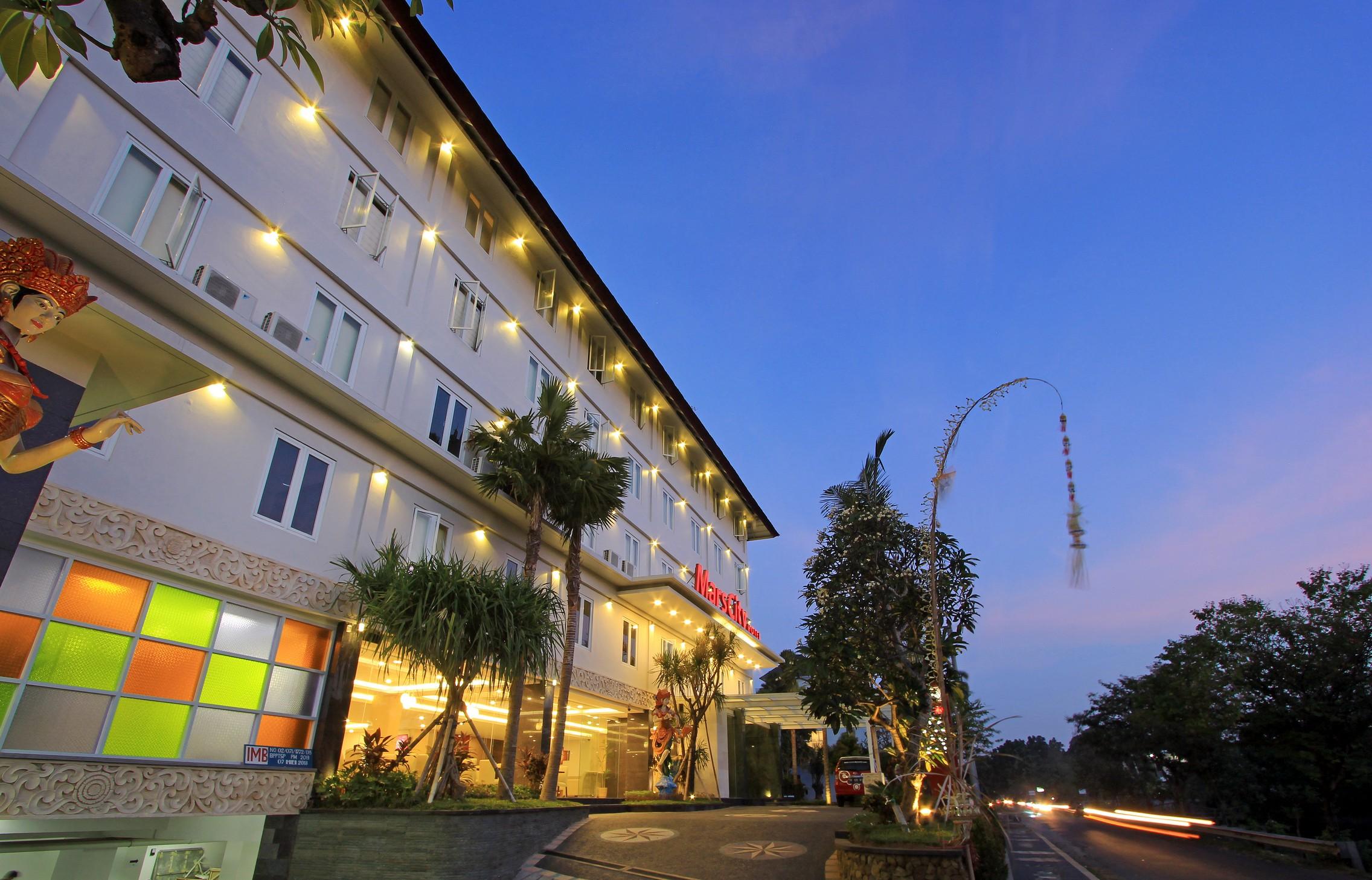 Mars City Hotel Denpasar Exterior foto