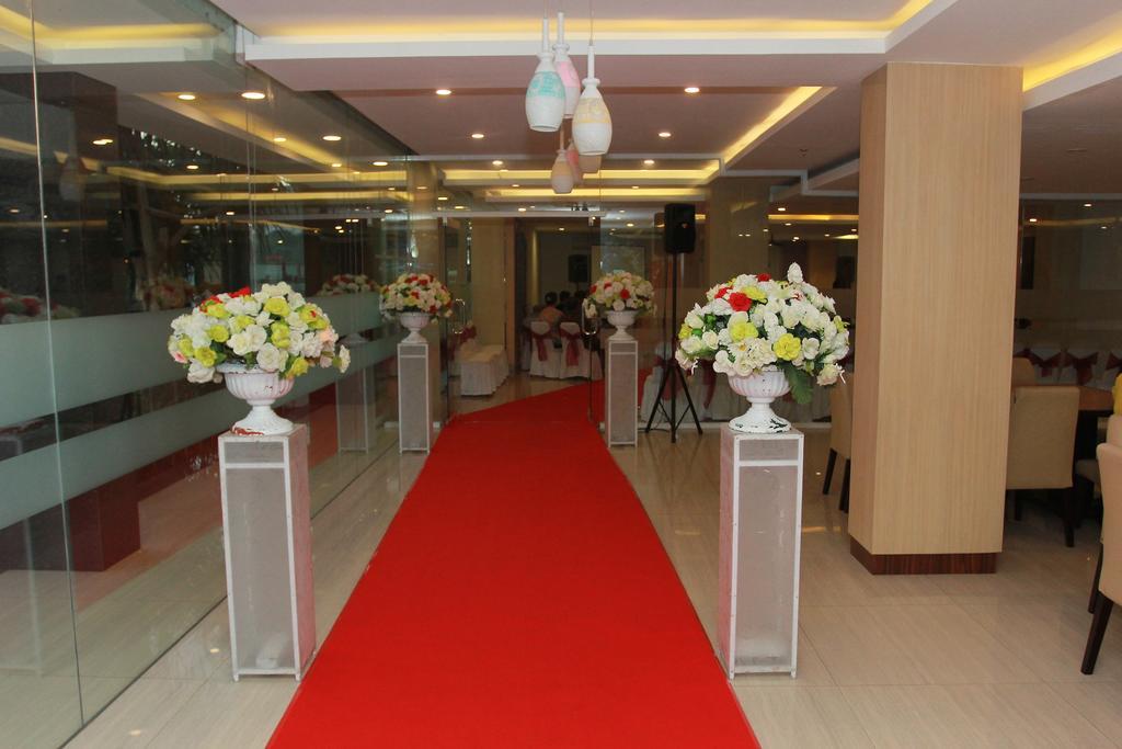 Mars City Hotel Denpasar Exterior foto