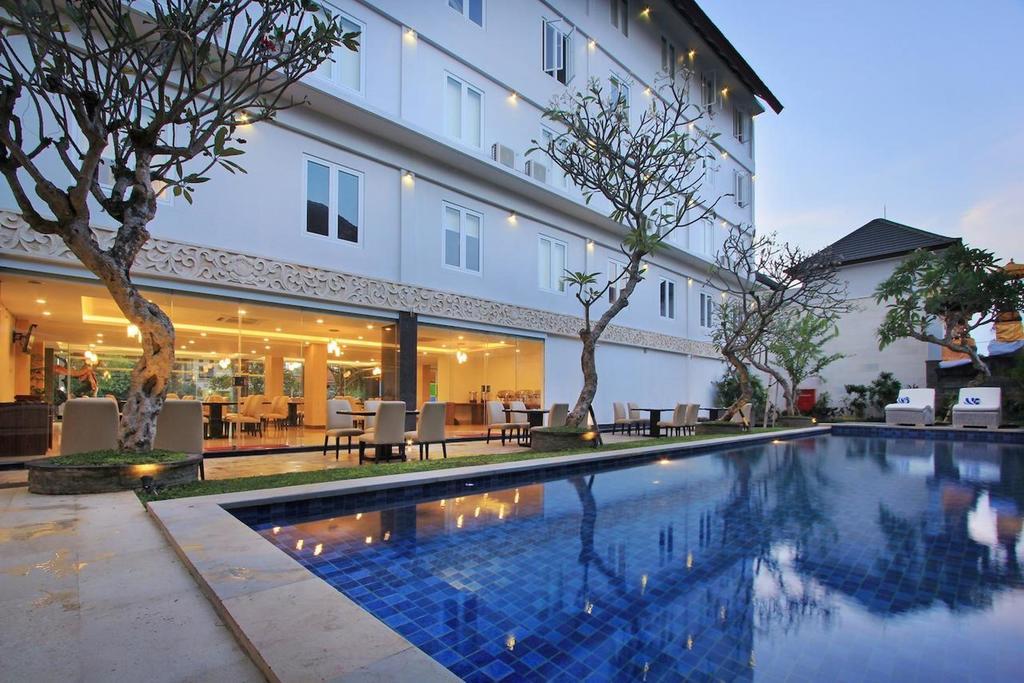 Mars City Hotel Denpasar Exterior foto