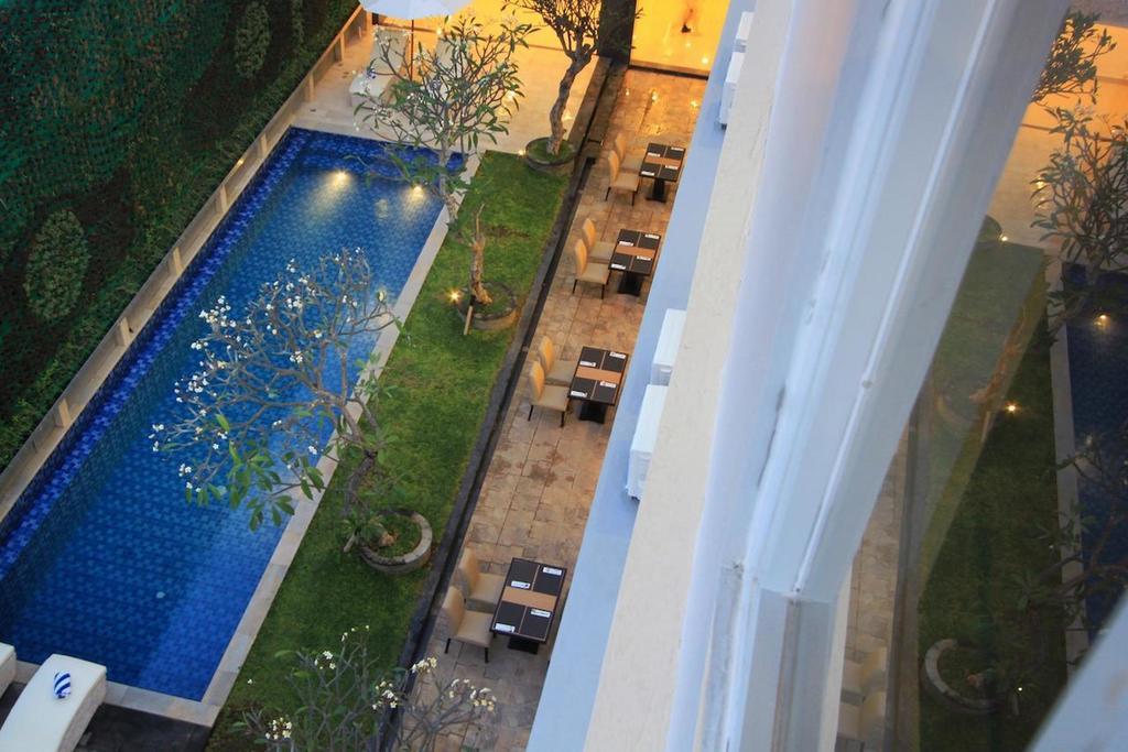 Mars City Hotel Denpasar Exterior foto