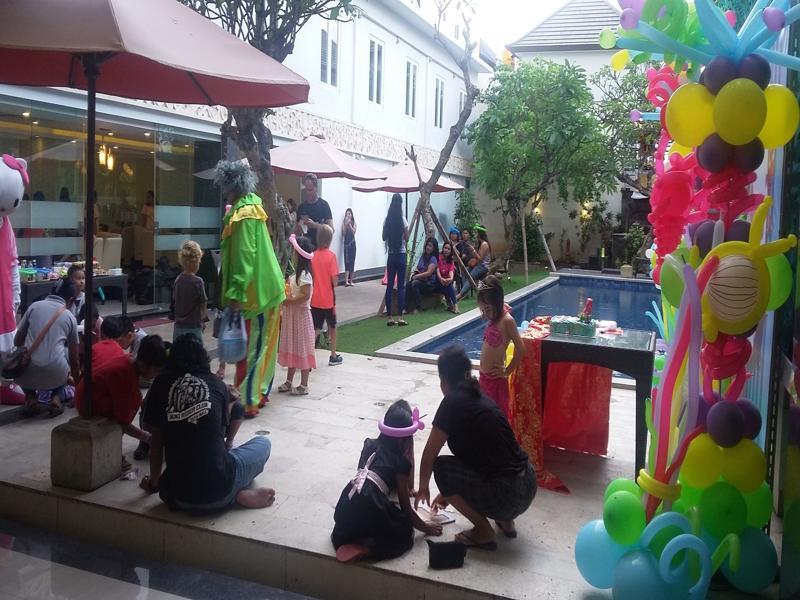Mars City Hotel Denpasar Exterior foto