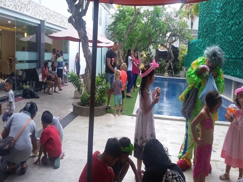 Mars City Hotel Denpasar Exterior foto