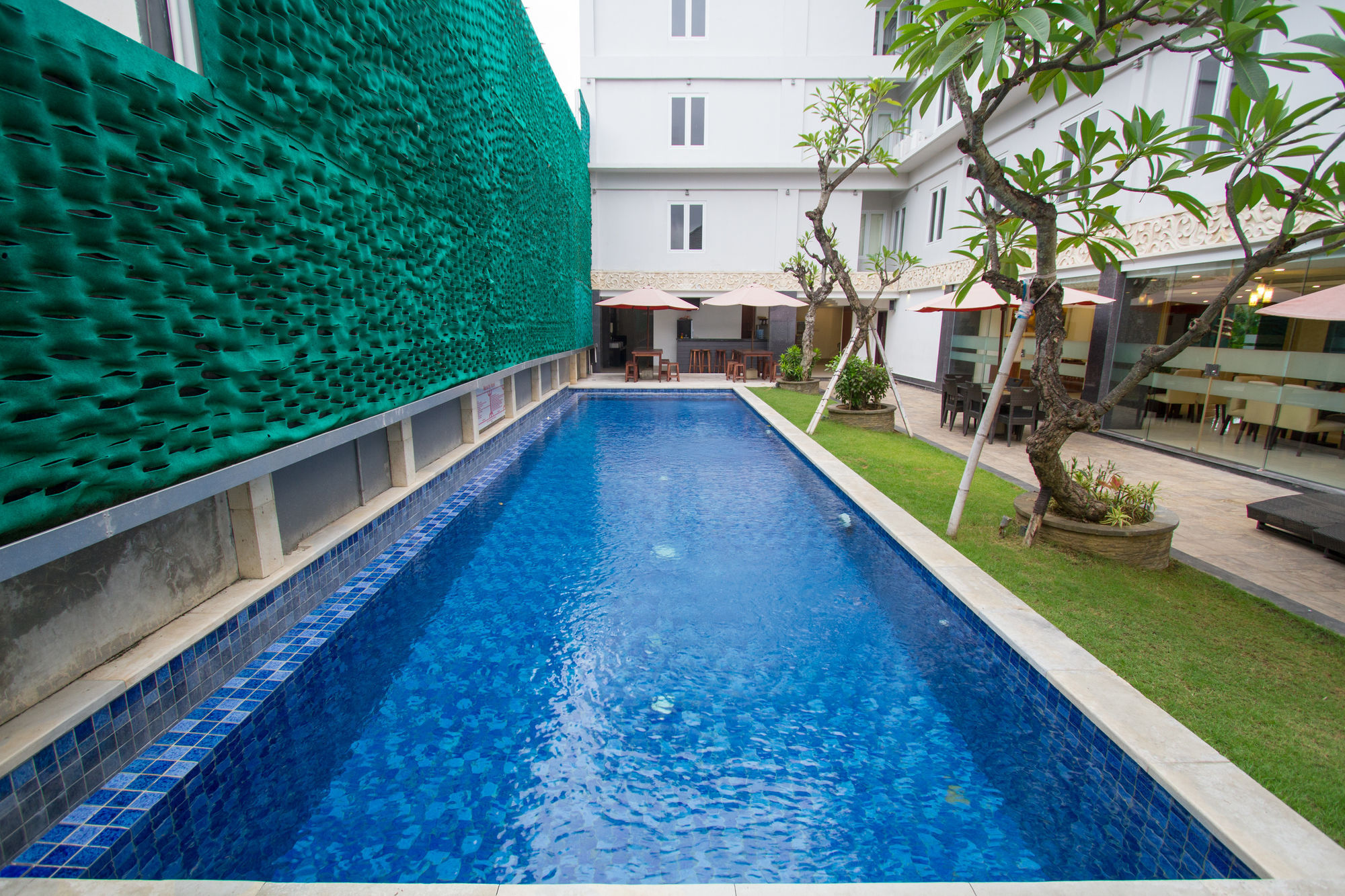 Mars City Hotel Denpasar Exterior foto