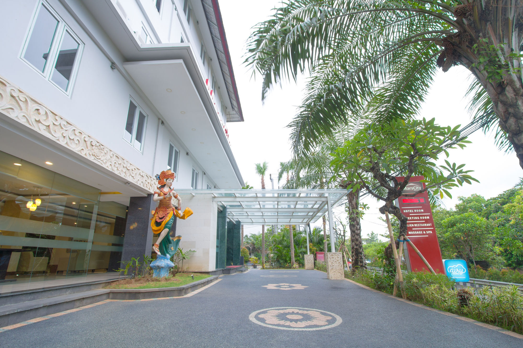 Mars City Hotel Denpasar Exterior foto